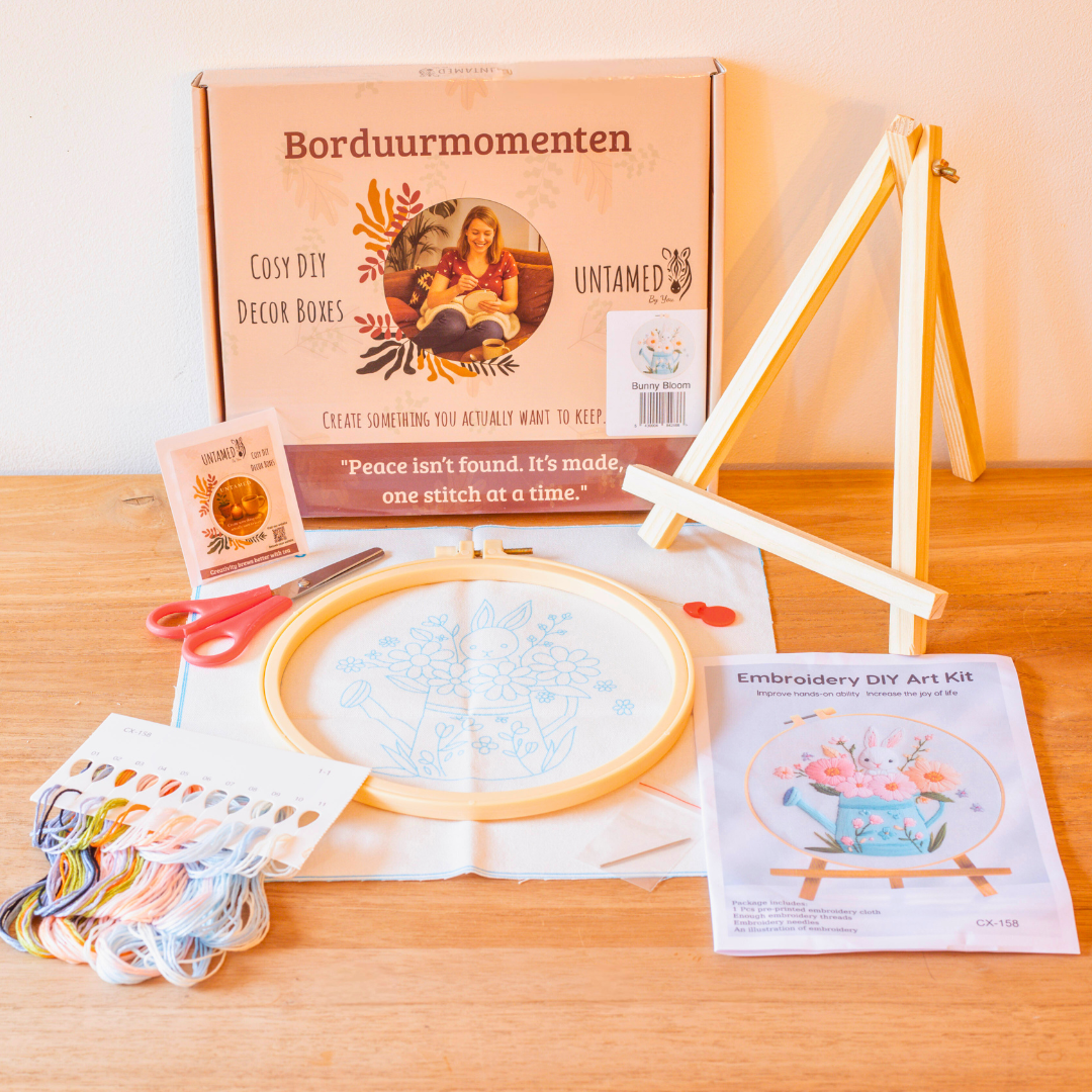 Bunny Bloom – Kit de broderie avec arrosoir, fleurs et adorable lapin